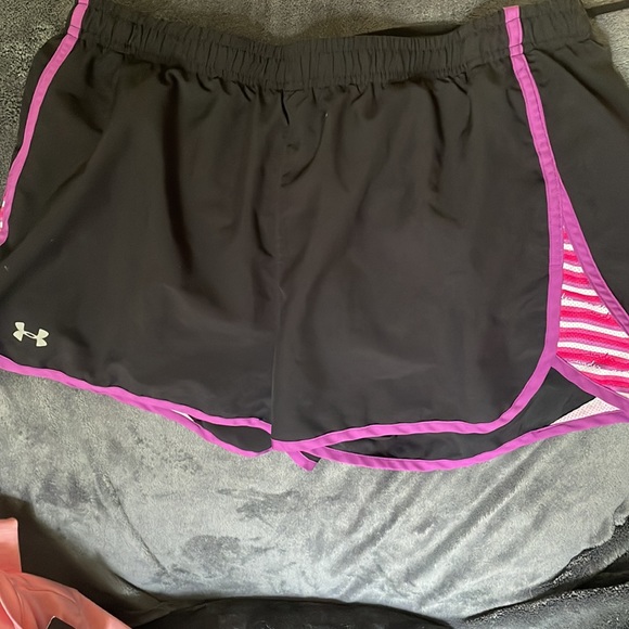 Women’s UA running outfit - Picture 3 of 3